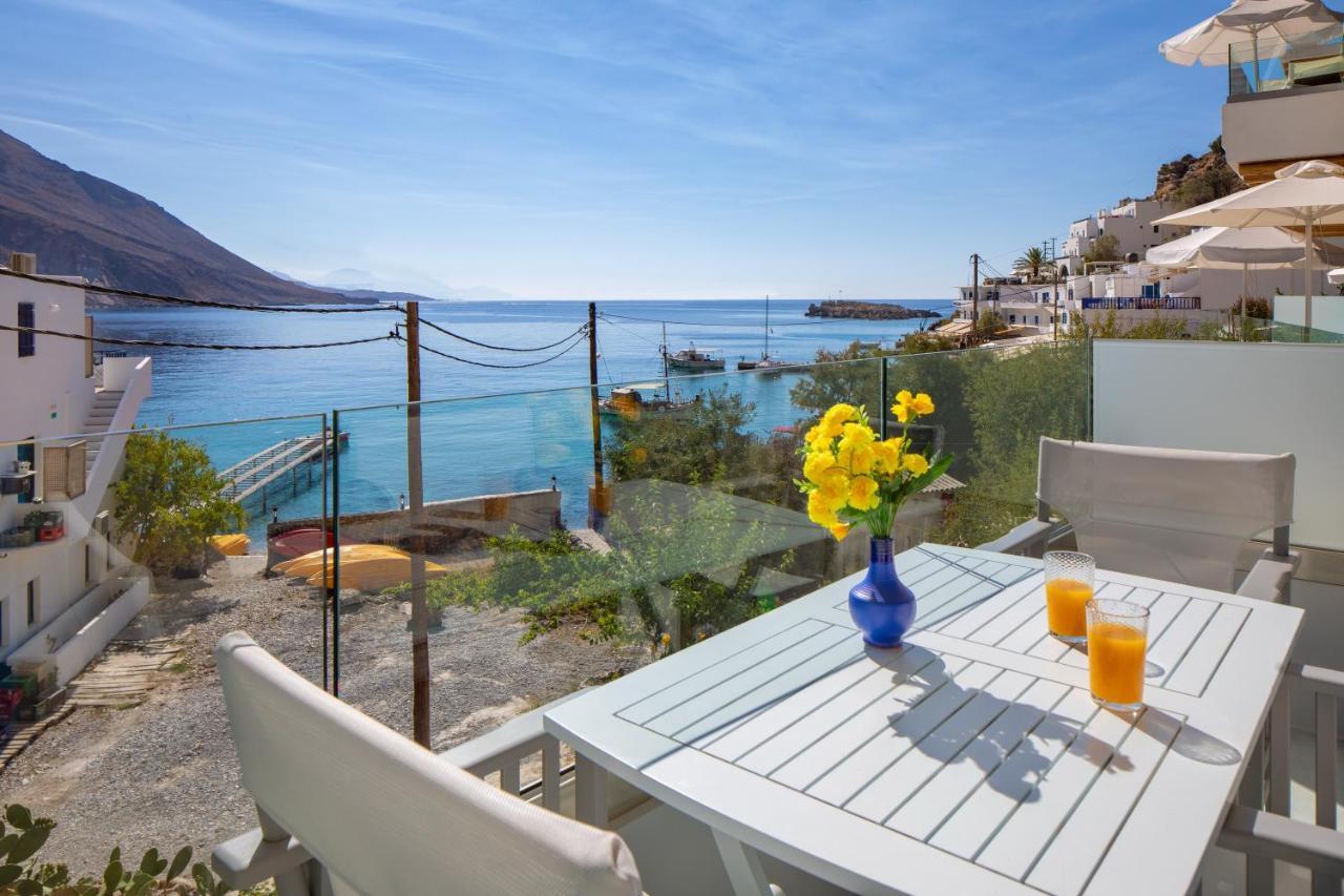 Molos Apartments Loutro Exterior photo