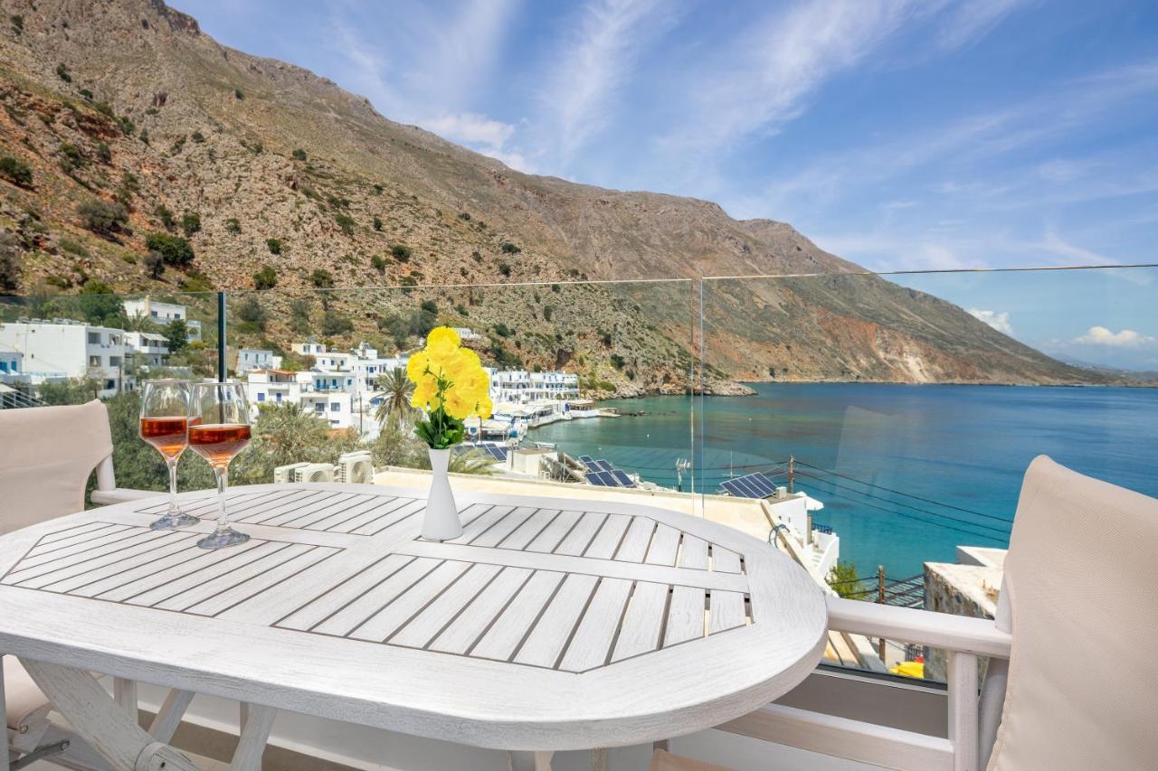 Molos Apartments Loutro Exterior photo