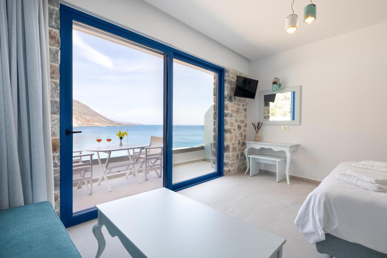 Molos Apartments Loutro Exterior photo